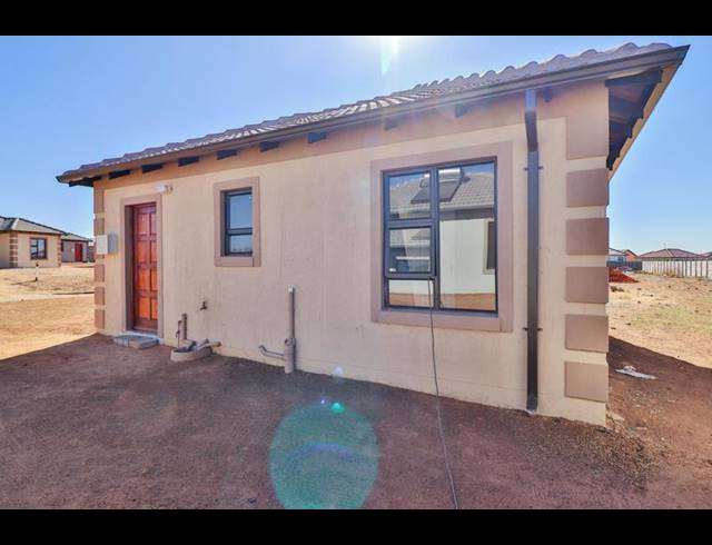 3 BEDROOM HOUSE FOR SALE IN CRYSTAL PARK